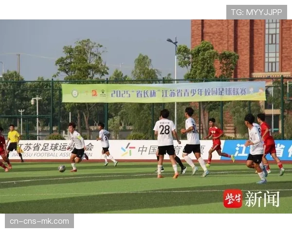 欧足联与UNESCO合作,在决赛周发起“足球促进和平”校园活动